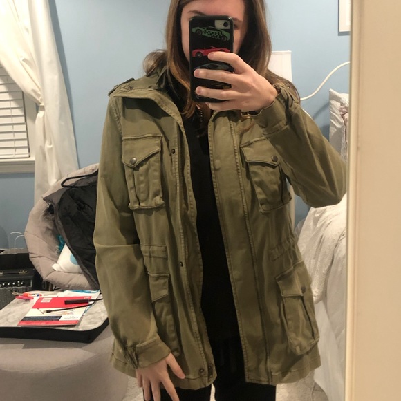 LORD AND TAYLOR GREEN UTILITY JACKET - Picture 3 of 6